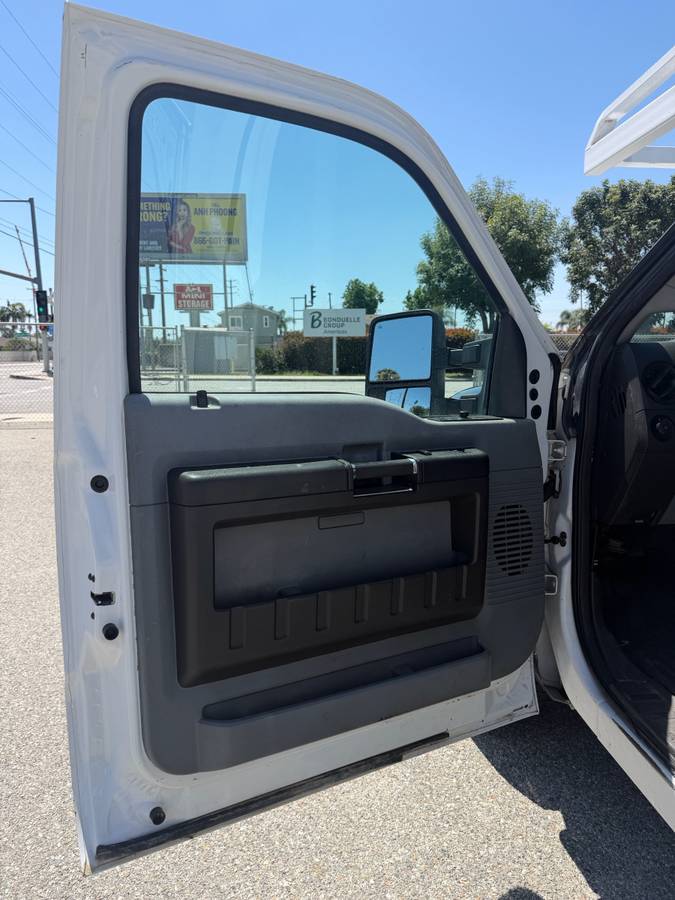 
								2012 Ford F250 Super Duty – $14,900 (Irwindale) full									