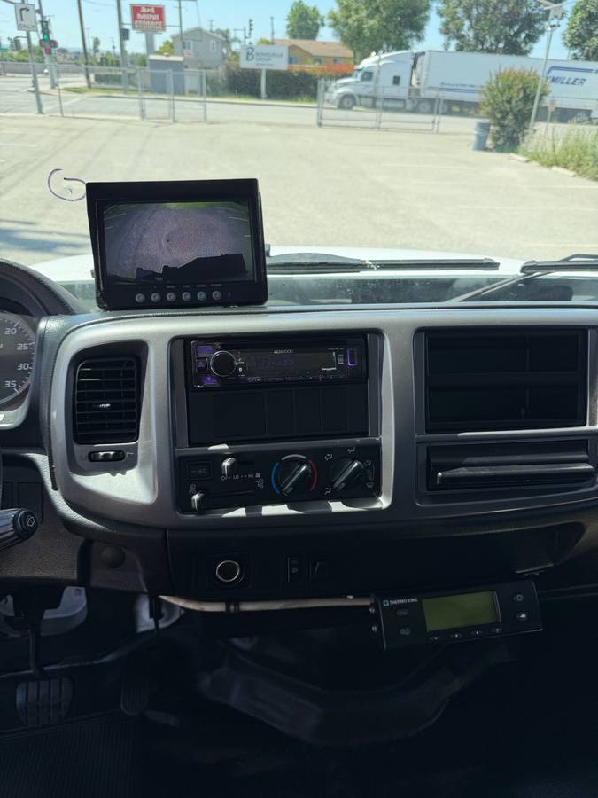 
								2018 Hino 258 Refrigerated Box Truck – $32,900 (Irwindale) full									