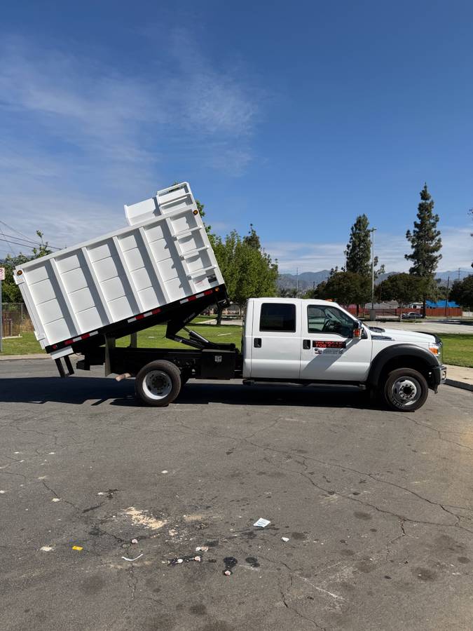 2011 Ford F-550 Super Duty Dump Truck – $34,900 (Irwindale)