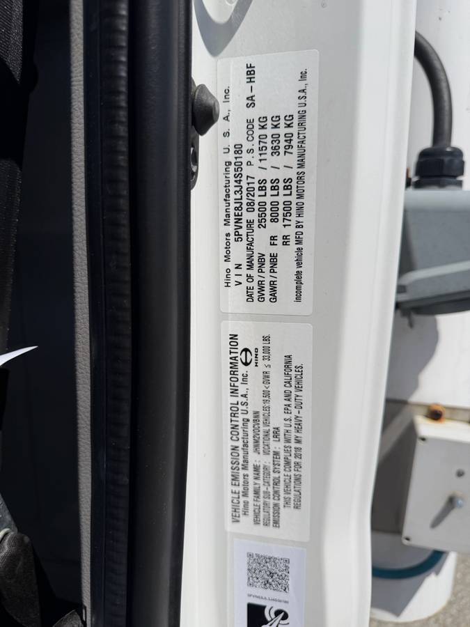 
								2018 Hino 258 Refrigerated Box Truck – $32,900 (Irwindale) full									