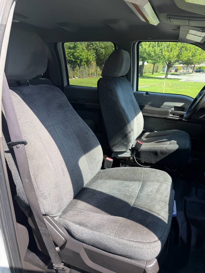 
								2011 Ford F-550 Super Duty Dump Truck – $34,900 (Irwindale) full									