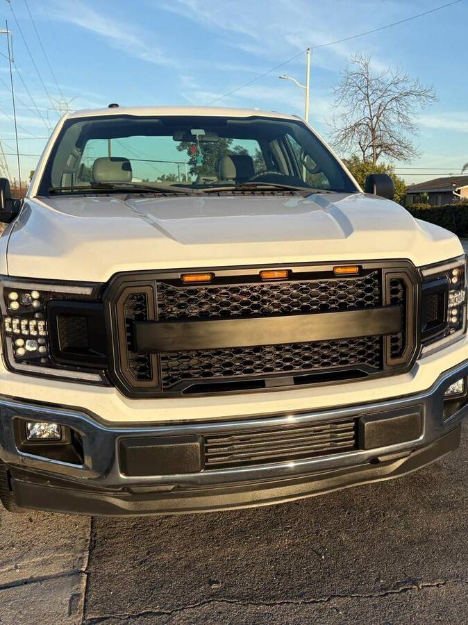 2018 Ford F-150 – 5.0L V8 Gas – One Owner – Clean Title