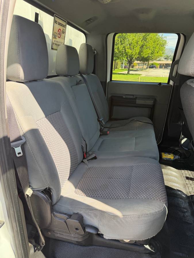 
								2011 Ford F-550 Super Duty Dump Truck – $34,900 (Irwindale) full									