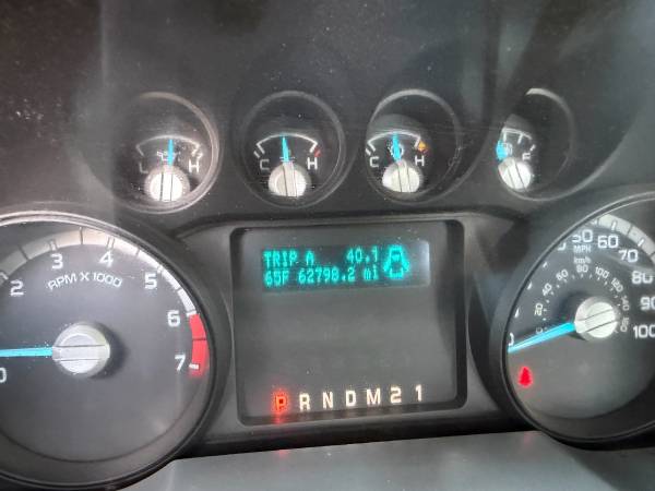 
								2012 Ford F-250 XL Service Truck for Sale – Utility Bed with Ladder Rack – L – $16,900 (Irwindale) full									