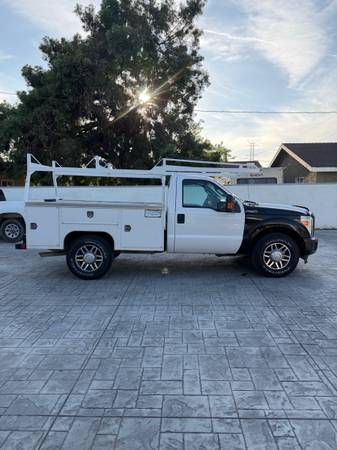 2012 Ford F-250 XL Service Truck for Sale – Utility Bed with Ladder Rack – L – $16,900 (Irwindale)
