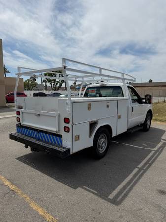 
								2016 Ford F-250 Service Truck for Sale – Utility Bed with Ladder Rack – 110K – $17,900 (Irwindale) full									