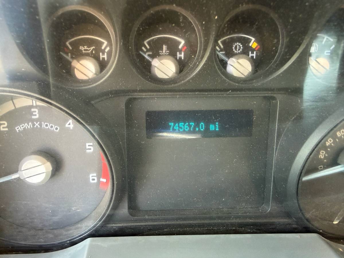 
								2011 Ford F-550 Super Duty Dump Truck – $34,900 (Irwindale) full									