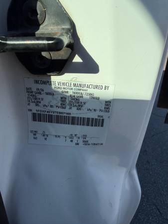 
								2007 Ford F-450 Flatbed Truck for Sale – 6.8L V10 Gas – Liftgate – Irwinda – $7,900 (Irwindale) full									