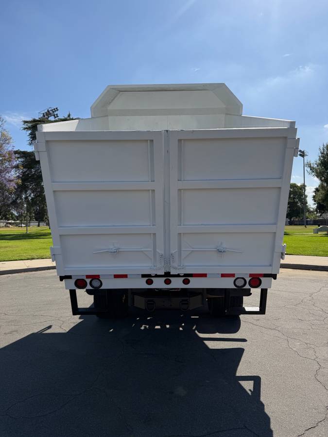 
								2011 Ford F-550 Super Duty Dump Truck – $34,900 (Irwindale) full									