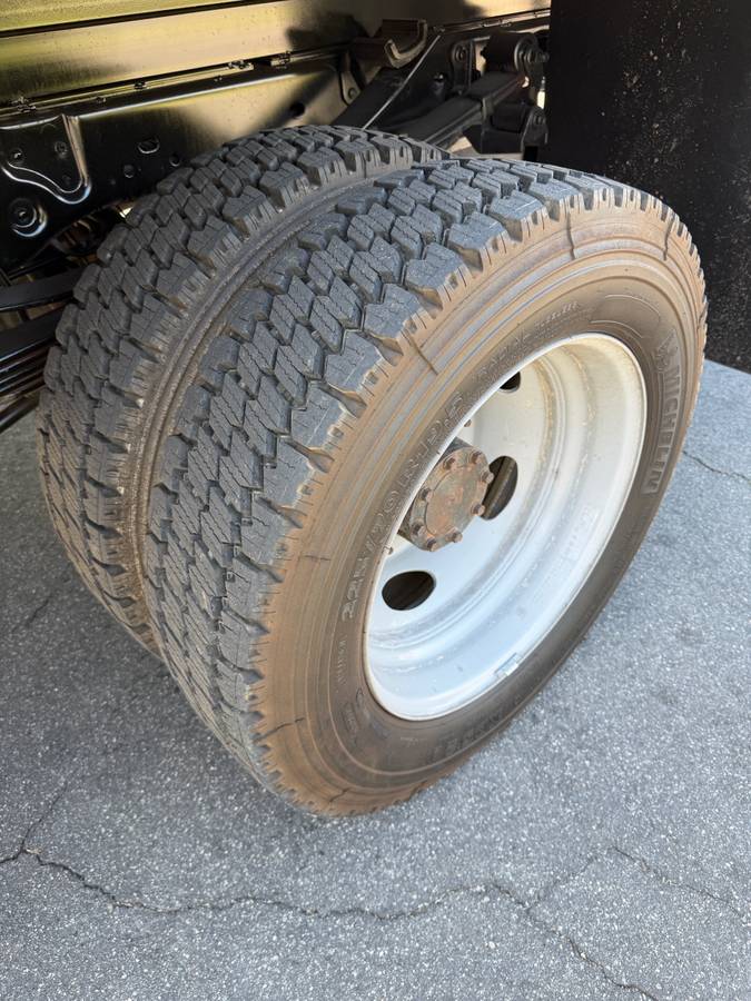 
								2011 Ford F-550 Super Duty Dump Truck – $34,900 (Irwindale) full									