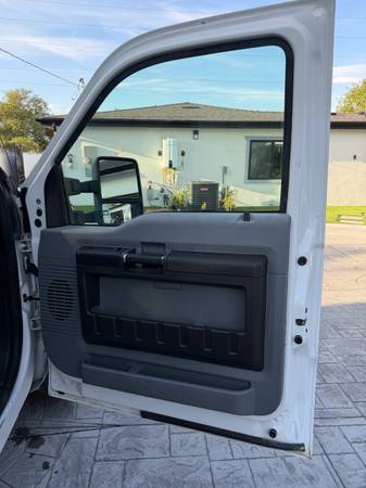 
								2012 Ford F-250 XL Service Truck for Sale – Utility Bed with Ladder Rack – L – $16,900 (Irwindale) full									