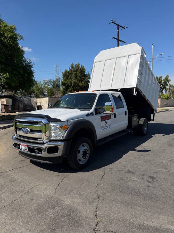 2011 Ford F-550 Super Duty Dump Truck – $34,900 (Irwindale)