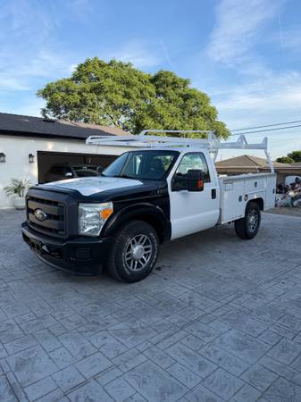 2012 Ford F-250 XL Service Truck for Sale – Utility Bed with Ladder Rack – L – $16,900 (Irwindale)