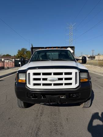 2007 Ford F-450 Flatbed Truck for Sale – 6.8L V10 Gas – Liftgate – Irwinda – $7,900 (Irwindale)