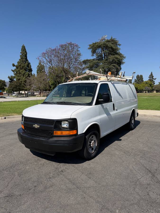 2007 Chevrolet Express 2500 Cargo Van For Sale – Contractor Setup – One Owne – $7,900 (West Covina)