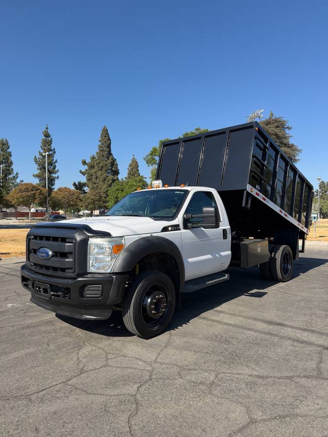 2012 Ford F-450 Super Duty Landscape Dump Truck – $27,900 (West Covina)
